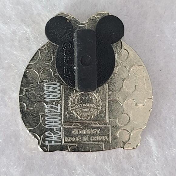 2015 Disney Pin Trading Daisy Duck Tsum Tsum Mystery Enamel Pin Authentic - Picture 2 of 8
